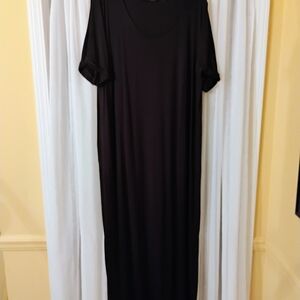 Colleen Lopez Classic Black Knit Short Sleeve Maxi Dress